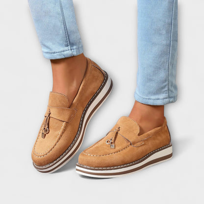 Clarissa – Casual loafers with a round toe