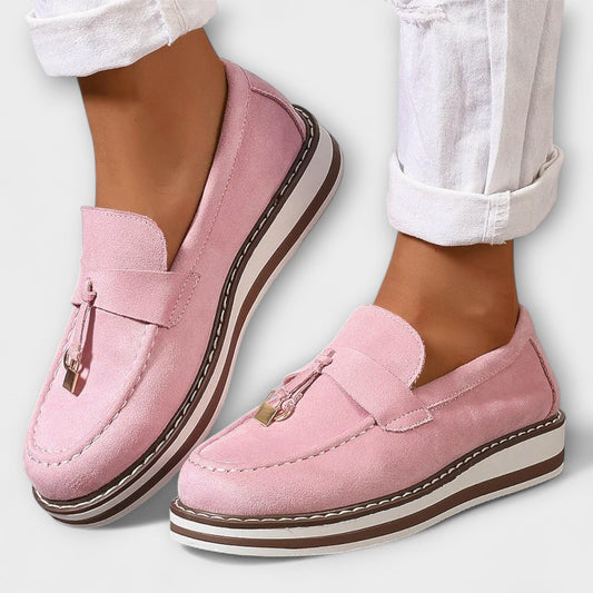 Clarissa – Casual loafers with a round toe